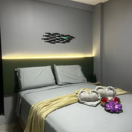 Flat305-2